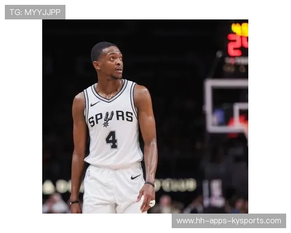 福克斯极速突破分球,国王前场组织更流畅